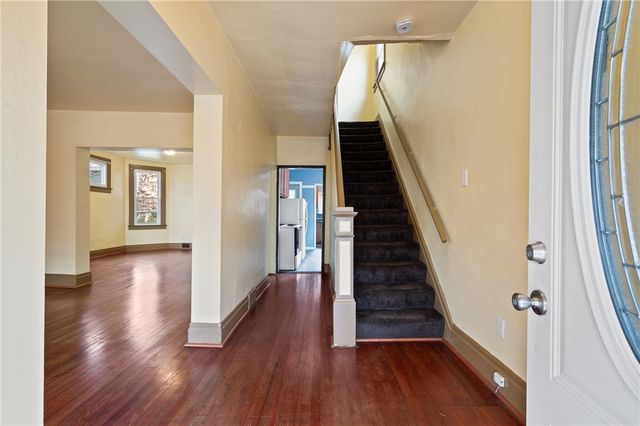 1254 Victoria Ave, New Kensington, PA 15068