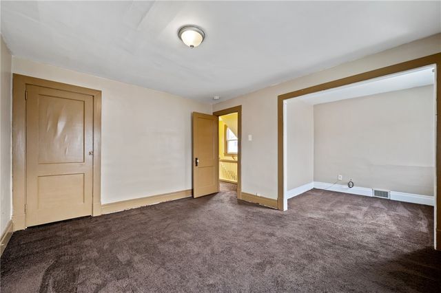 1254 Victoria Ave, New Kensington, PA 15068