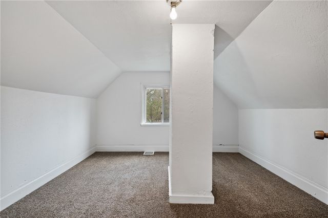 1254 Victoria Ave, New Kensington, PA 15068