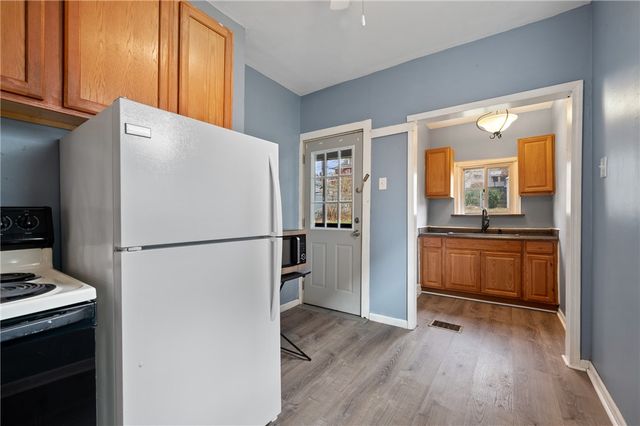 1254 Victoria Ave, New Kensington, PA 15068