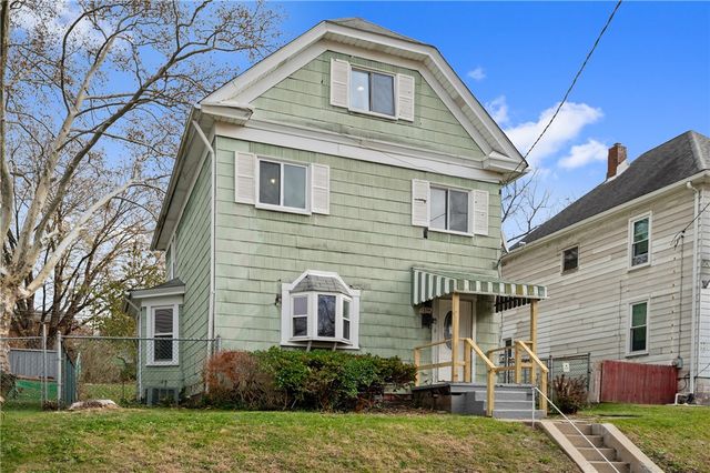 1254 Victoria Ave, New Kensington, PA 15068