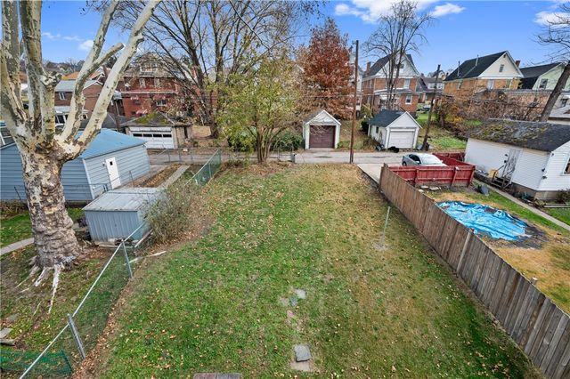 1254 Victoria Ave, New Kensington, PA 15068