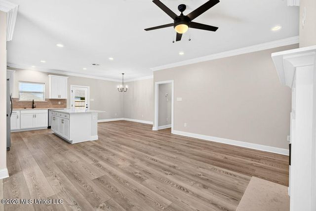 7719 Claymont Circle, Ocean Springs, MS 39564