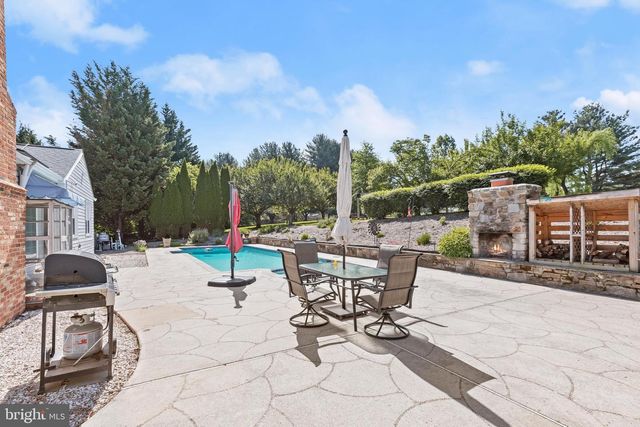 5 BARNSTABLE CT, Owings Mills, MD 21117