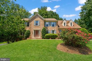5926 FAIRVIEW WOODS DR, Fairfax Station, VA 22039