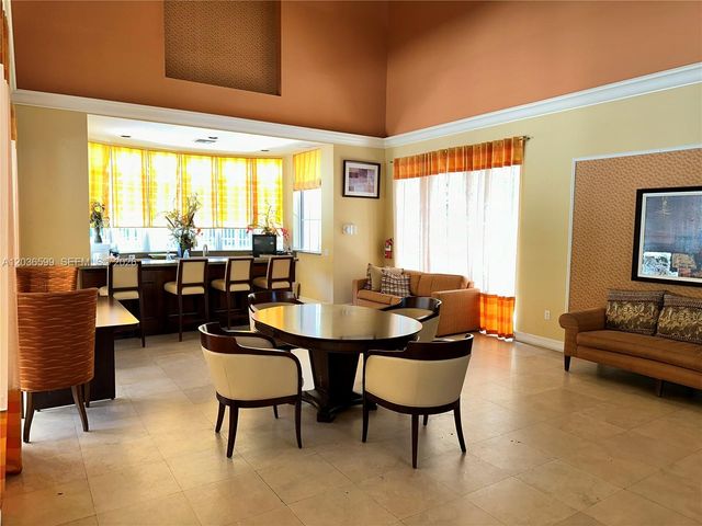 460 S Park Rd 6-203, Hollywood, FL 33021