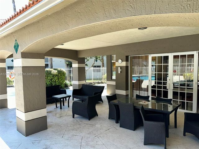 460 S Park Rd 6-203, Hollywood, FL 33021