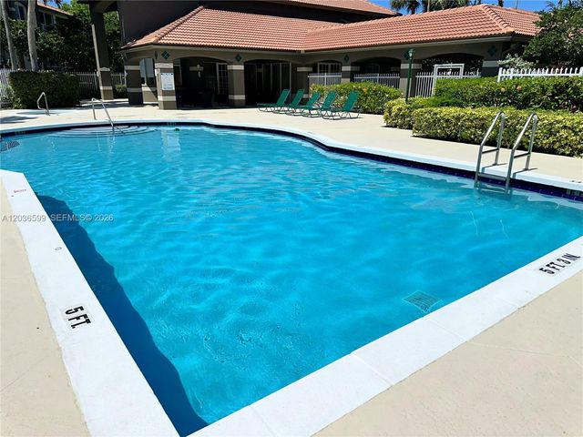 460 S Park Rd 6-203, Hollywood, FL 33021