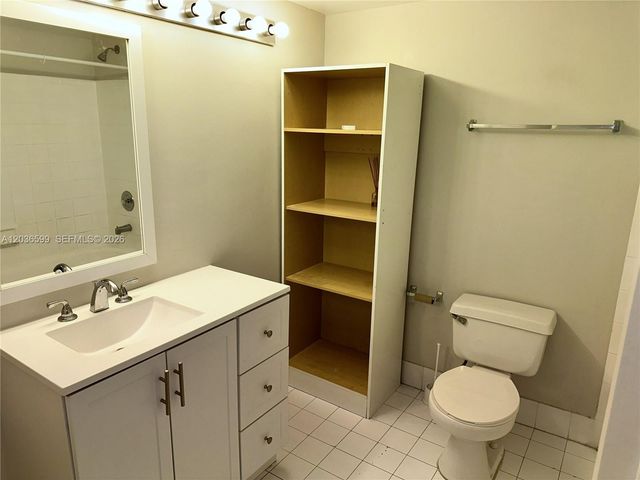 460 S Park Rd 6-203, Hollywood, FL 33021