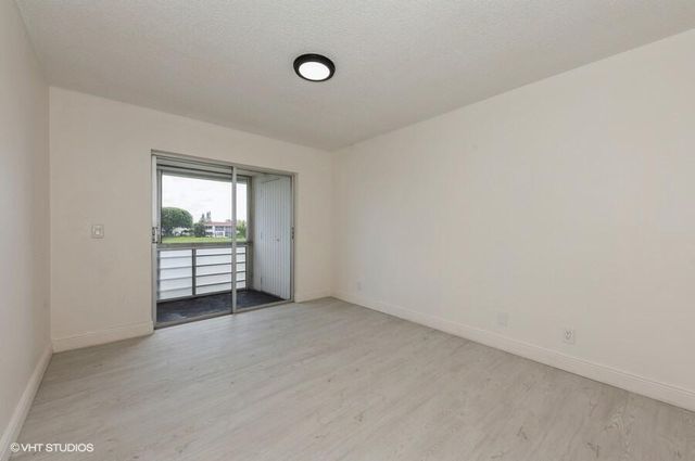 118 Somerset F, West Palm Beach, FL 33417