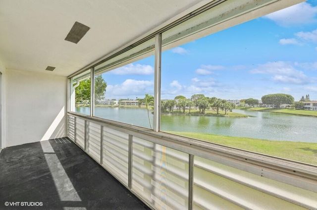 118 Somerset F, West Palm Beach, FL 33417