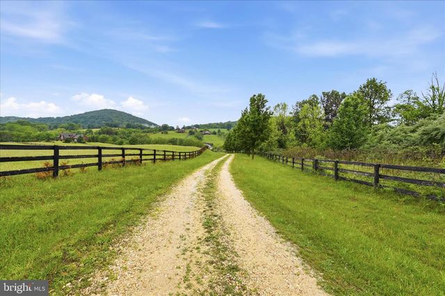 99 FAIRFAX LN, Bentonville, VA 22610