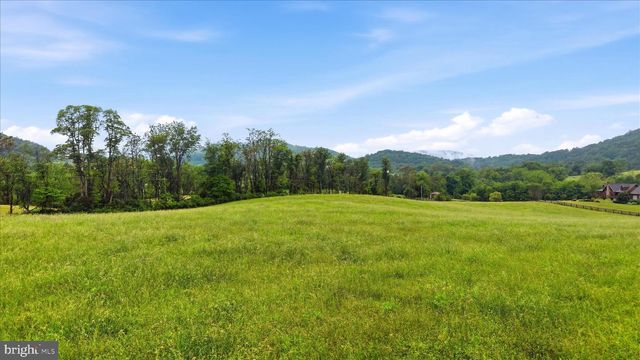 99 FAIRFAX LN, Bentonville, VA 22610