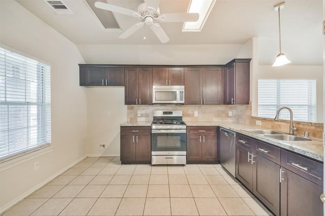 12039 Lucky Meadow Drive, Tomball, TX 77375