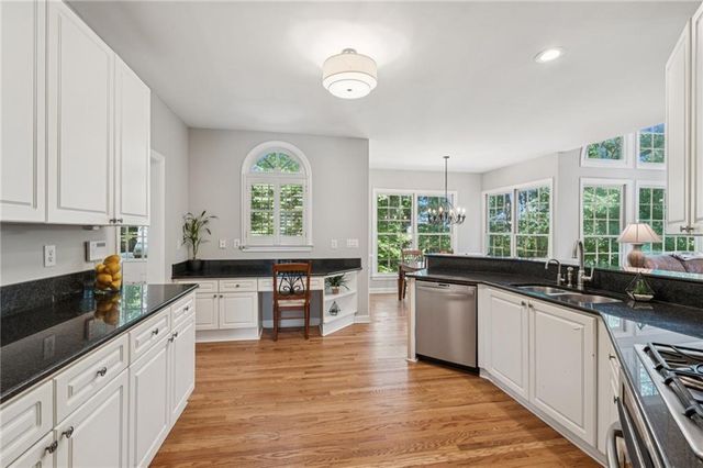 1850 Noblin Ridge Way, Duluth, GA 30097