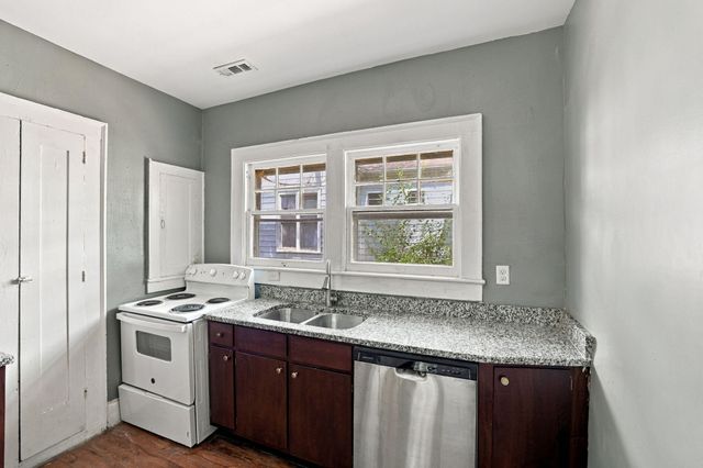 1216 Peachtree Street, Chattanooga, TN 37404