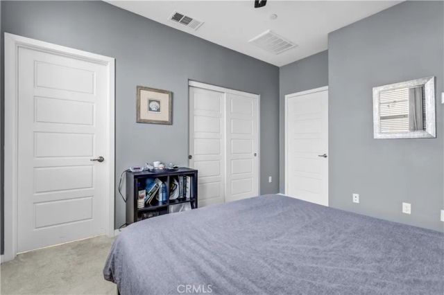 212 Paramount, Irvine, CA 92618