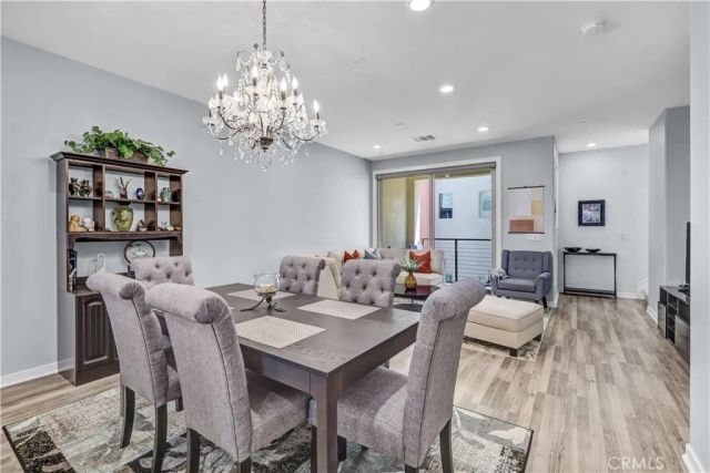 212 Paramount, Irvine, CA 92618