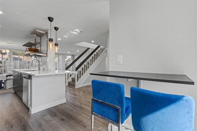 835 NW 80th Ter 11, Plantation, FL 33324