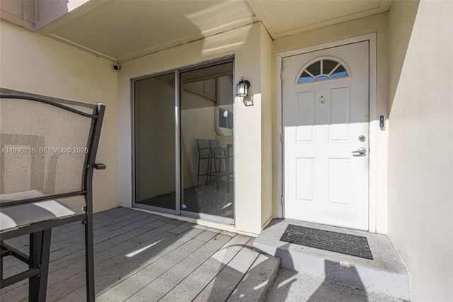 835 NW 80th Ter 11, Plantation, FL 33324