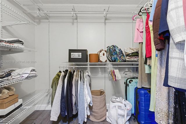 835 NW 80th Ter 11, Plantation, FL 33324