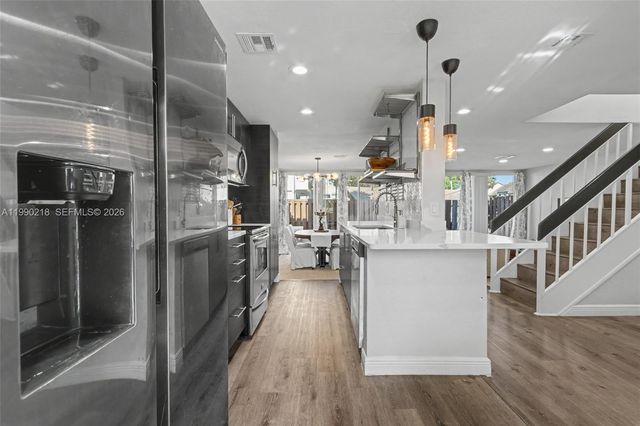 835 NW 80th Ter 11, Plantation, FL 33324