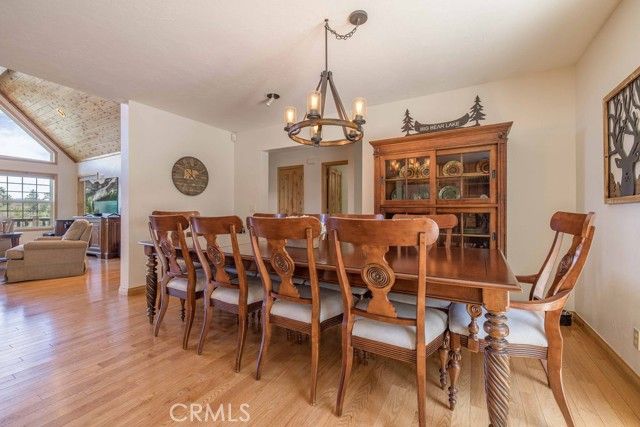 305 Starlight Circle, Big Bear Lake, CA 92315