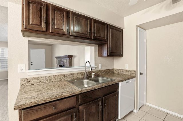 14303 N Pennsylvania Avenue 1F, Oklahoma City, OK 73134