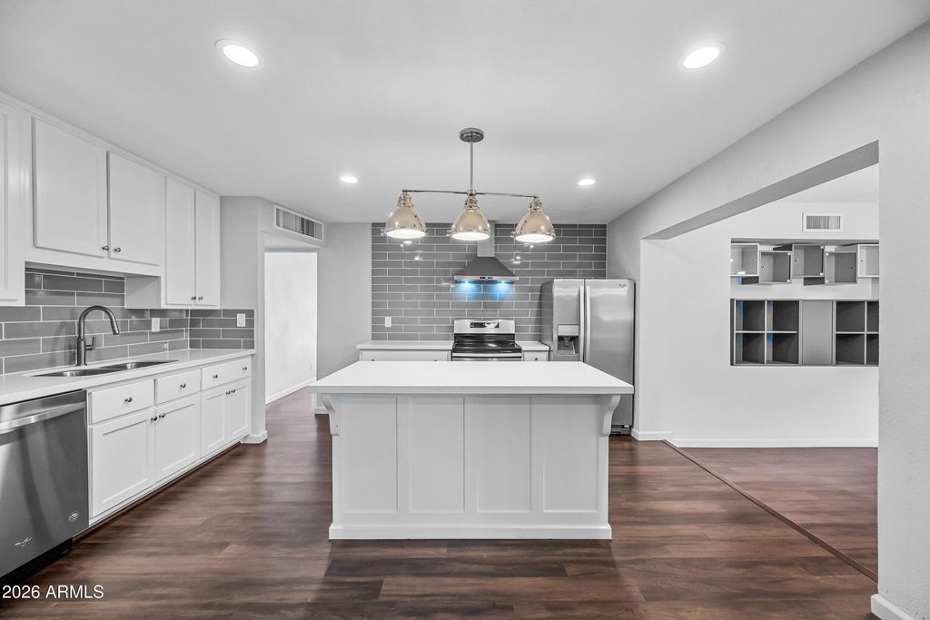 7532 E ROOSEVELT Street, Scottsdale, AZ 85257 — photo 2