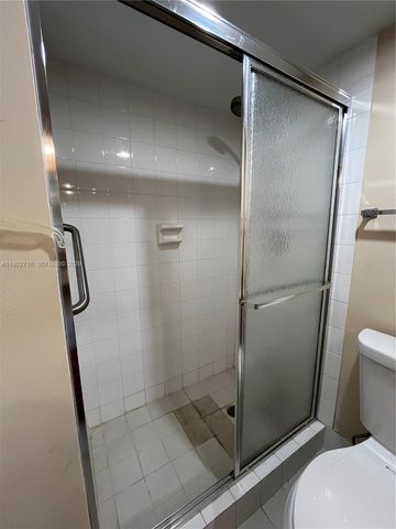 2806 N 46th Avenue D537, Hollywood, FL 33021