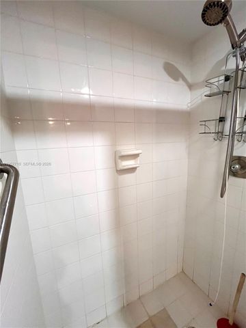 2806 N 46th Avenue D537, Hollywood, FL 33021