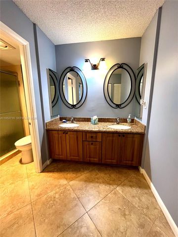 2806 N 46th Avenue D537, Hollywood, FL 33021
