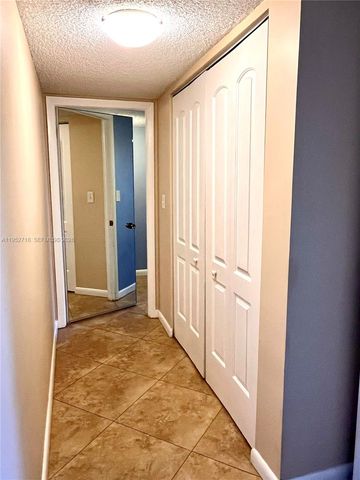 2806 N 46th Avenue D537, Hollywood, FL 33021