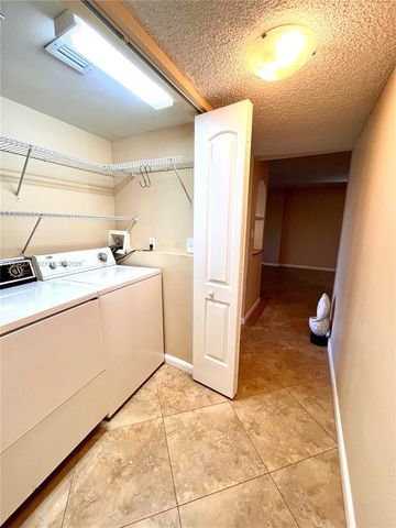2806 N 46th Avenue D537, Hollywood, FL 33021