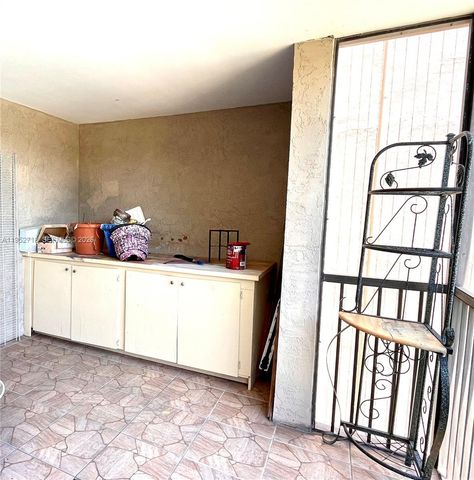 2806 N 46th Avenue D537, Hollywood, FL 33021