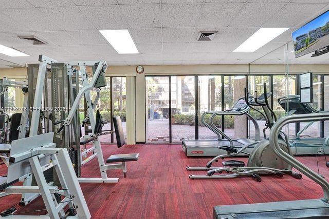 2806 N 46th Avenue D537, Hollywood, FL 33021