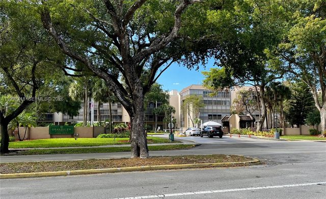 2806 N 46th Avenue D537, Hollywood, FL 33021