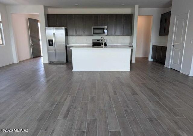 2177 W Desert Topaz Way, Tucson, AZ 85742