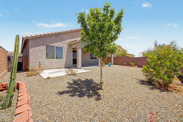 2177 W Desert Topaz Way, Tucson, AZ 85742