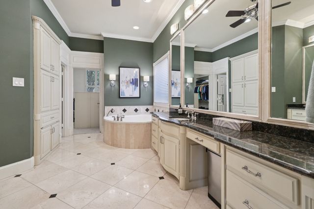 3109 Shadow Drive W, Arlington, TX 76006