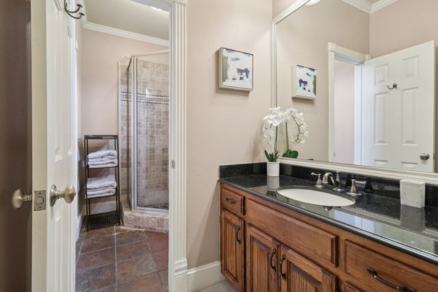3109 Shadow Drive W, Arlington, TX 76006