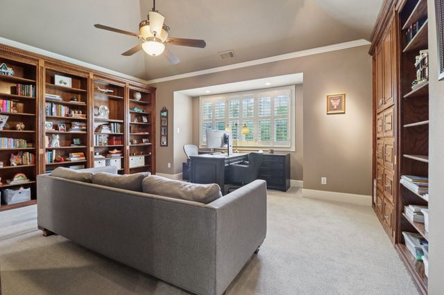 3109 Shadow Drive W, Arlington, TX 76006