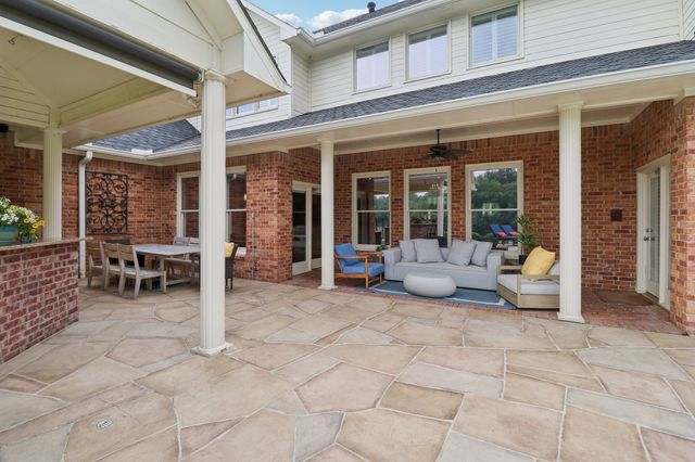 3109 Shadow Drive W, Arlington, TX 76006