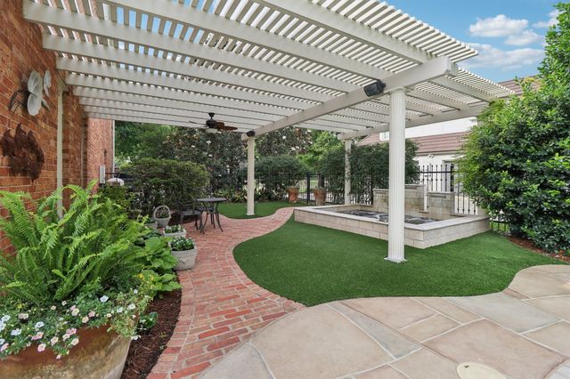 3109 Shadow Drive W, Arlington, TX 76006