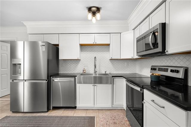 1813 Randall CT, Virginia Beach, VA 23464