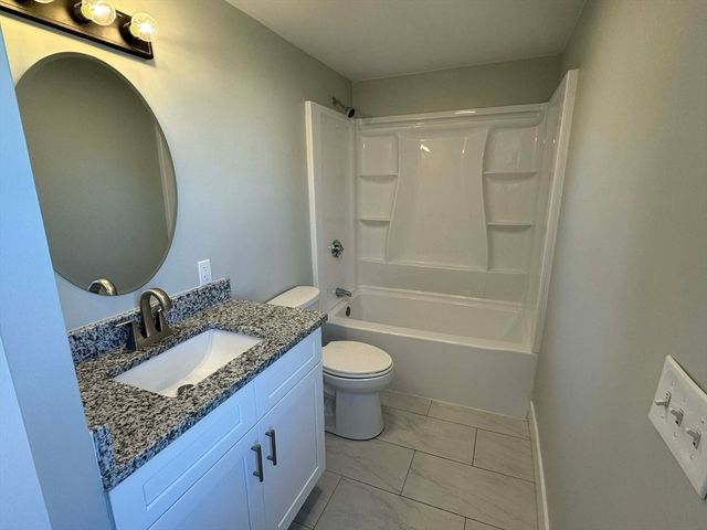 19 Weir Ave, Taunton, MA 02780