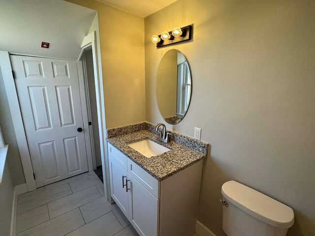 19 Weir Ave, Taunton, MA 02780