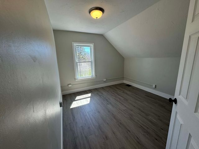 19 Weir Ave, Taunton, MA 02780