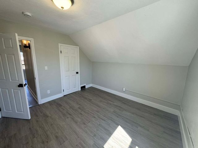 19 Weir Ave, Taunton, MA 02780