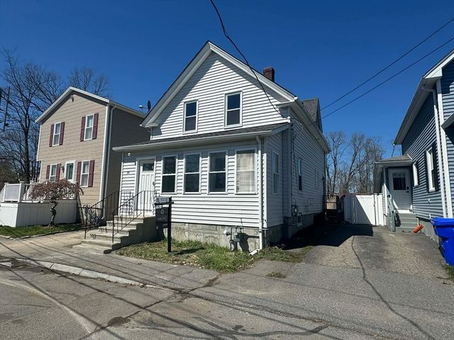 19 Weir Ave, Taunton, MA 02780